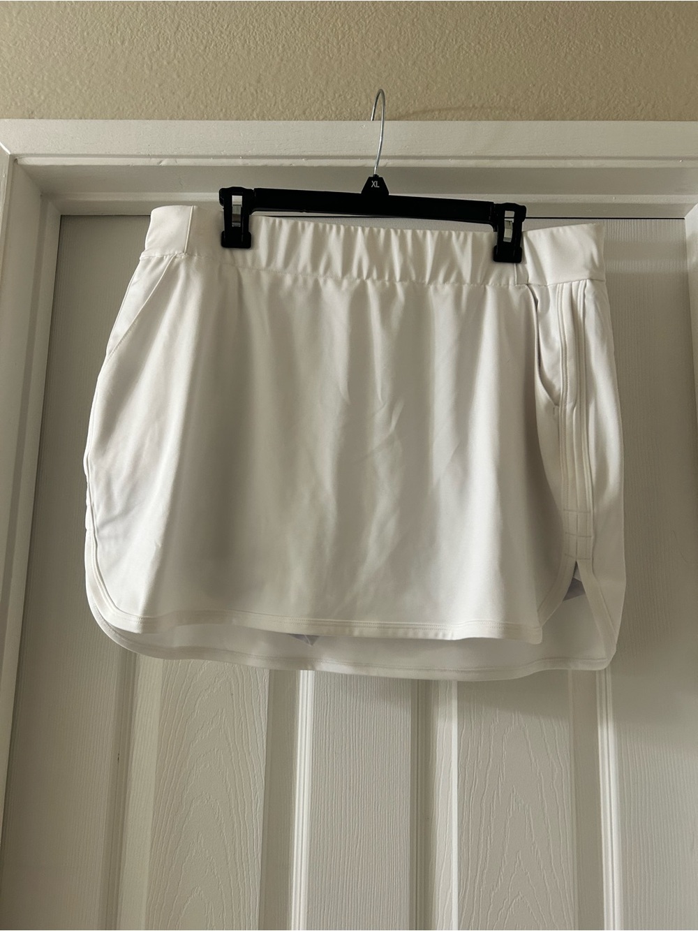 Columbia White Women's Athletic Skort